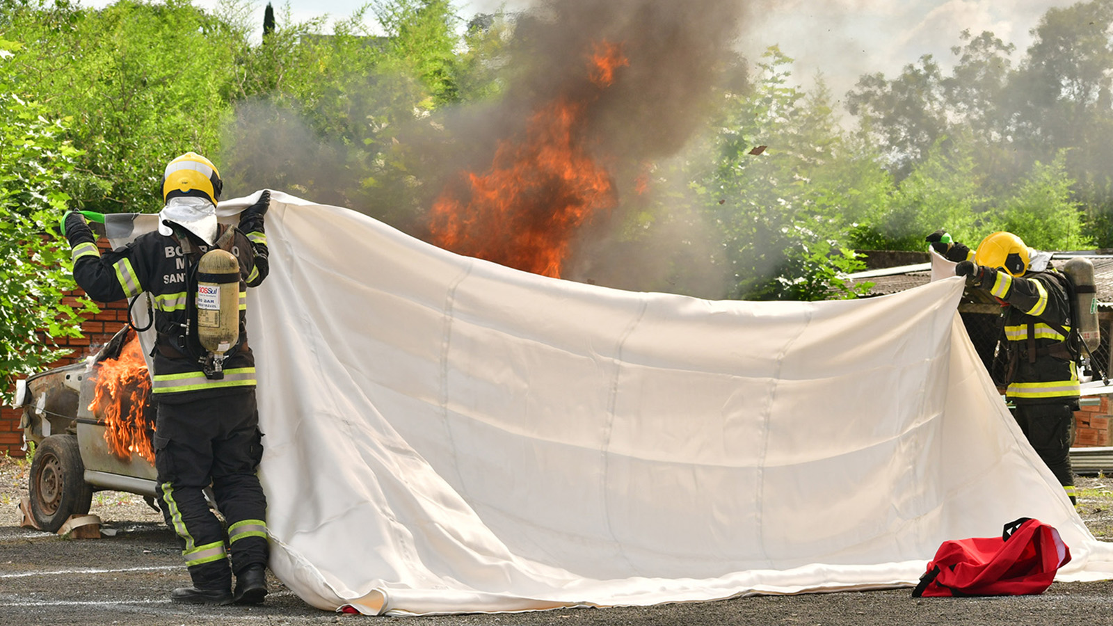 Ultimate Fire Blanket - Image 2